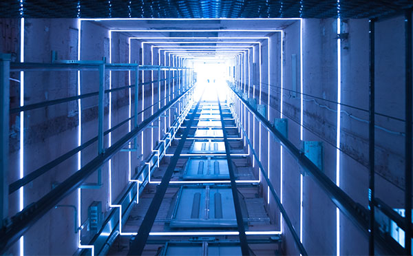 Fahrstühle, die mitdenken: IoT erweckt Anlagen zum Leben