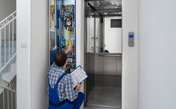 Prüfung von Aufzügen: Anlagensicherheits-Report des TÜV Prüfung von Aufzügen: Anlagensicherheits-Report des TÜV
