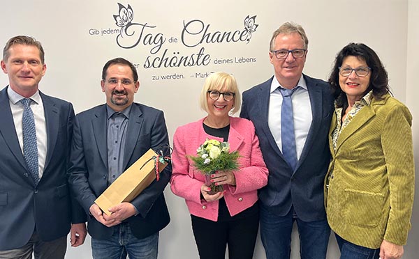Foto (von links nach rechts): Tobias Seiler, Jean Unterberger, Evi Krampfert, Siegfried und Karin Ha Foto (von links nach rechts): Tobias Seiler, Jean Unterberger, Evi Krampfert, Siegfried und Karin Ha