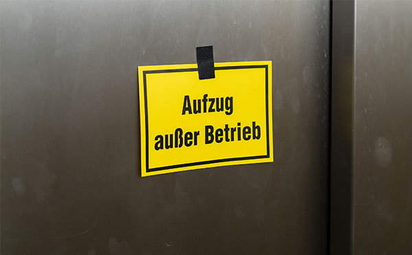 Lange Fahrstuhlausfälle sind nicht nur ein technisches Problem Lange Fahrstuhlausfälle sind nicht nur ein technisches Problem