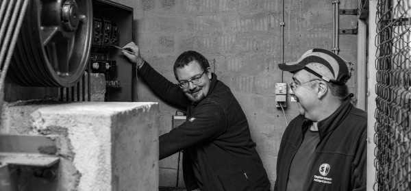 Hallasch Aufz&uuml;ge Monteure